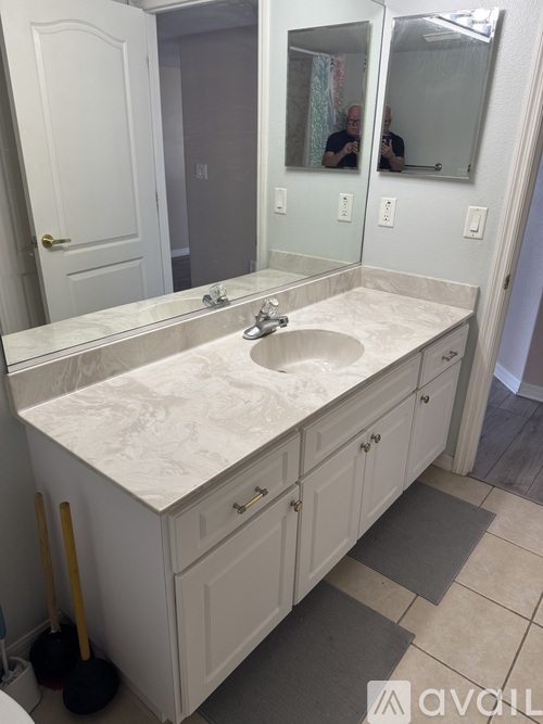 8903 Laguna Ln 3 Beds Apartment for Rent - Photo gallery 4