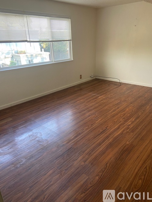 2208 Roselake Ave 2 Beds Apartment for Rent - Photo gallery 2