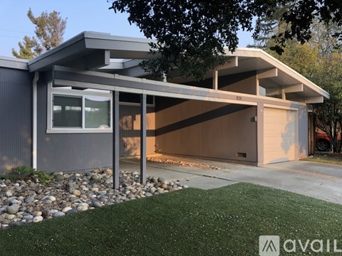834 Miller Avenue 4 Beds Apartment for Rent