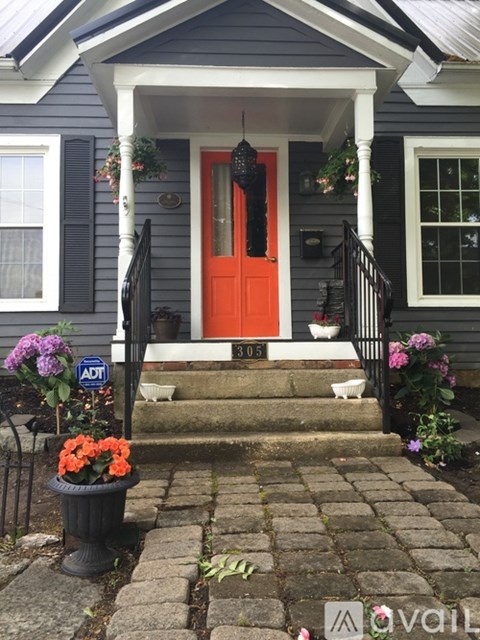 305 West Maple Street 3 Beds Apartment for Rent