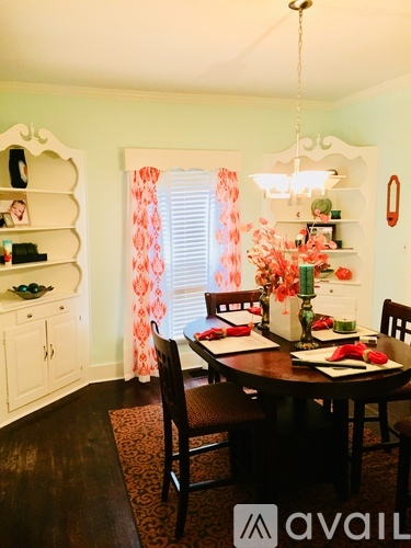 305 West Maple Street 3 Beds Single Family Home for Rent - Photo gallery 2