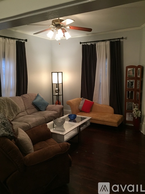 305 West Maple Street 3 Beds Single Family Home for Rent - Photo gallery 4