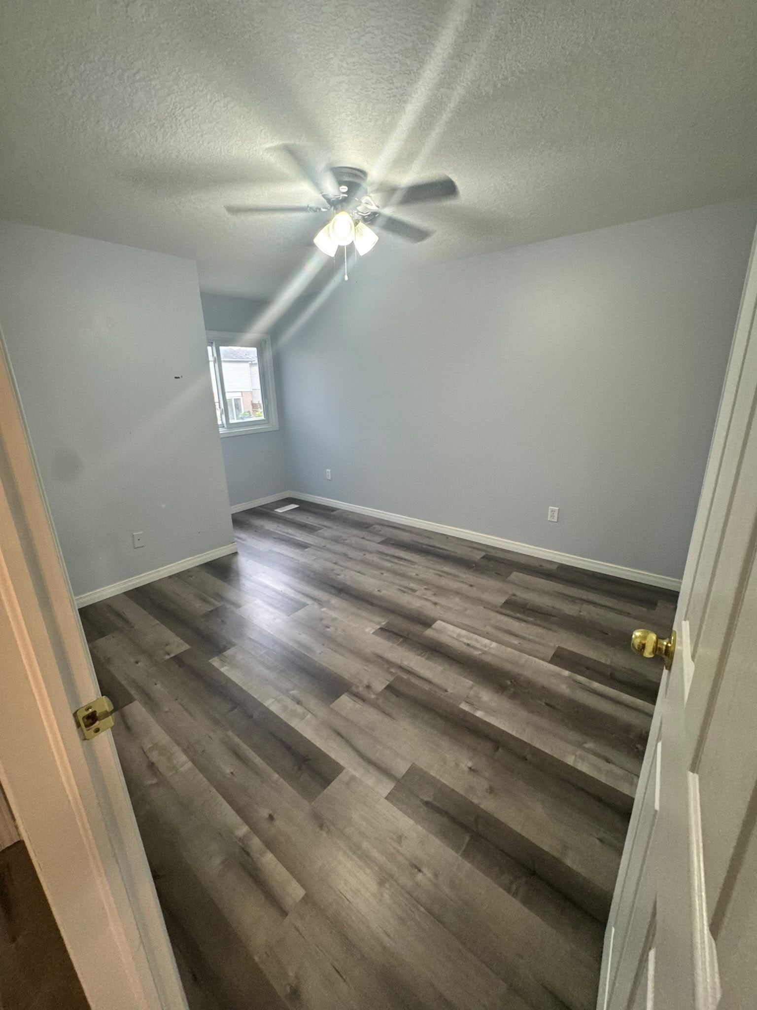 3 bedroom apartment - 717 Activa Avenue, Kitchener 2
