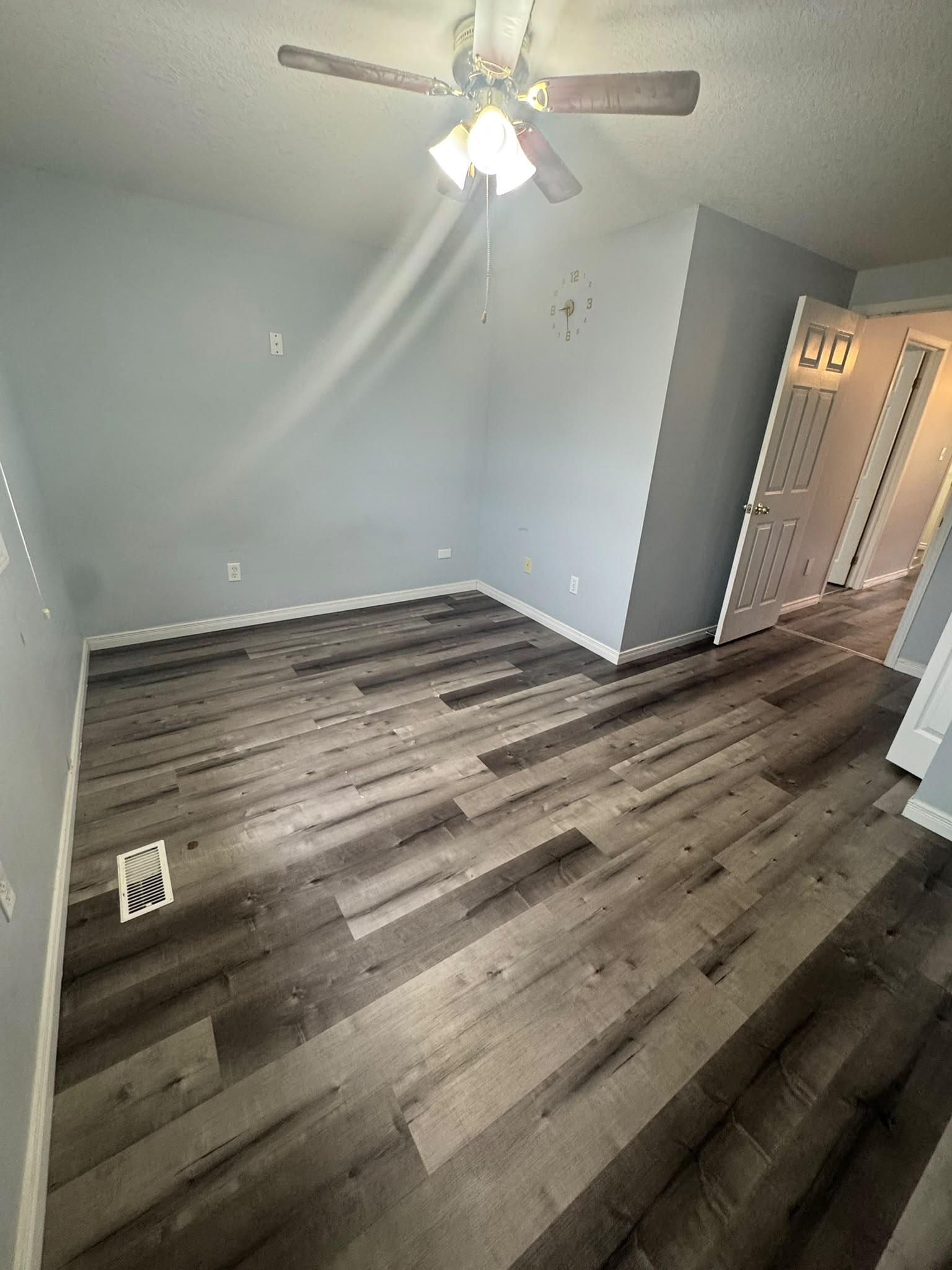 3 bedroom apartment - 717 Activa Avenue, Kitchener 4