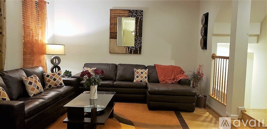 4130 Leclair Court 3 Beds Townhouse for Rent - Photo gallery 3