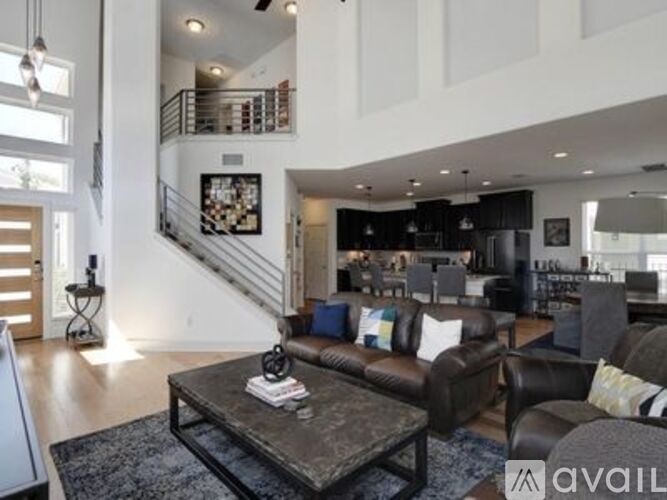 1400 Homespun Road 3 Beds Single Family Home for Rent - Photo gallery 5