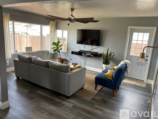 5197 Olvera Avenue 3 Beds Apartment for Rent - Photo gallery 4