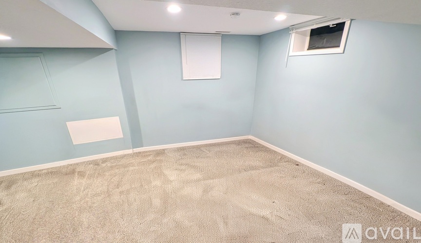 2808 Aglen Street 5 Beds Single Family Home for Rent - Photo gallery 2