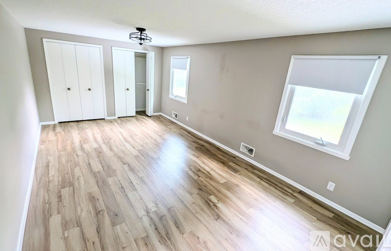 2808 Aglen Street 5 Beds Single Family Home for Rent - Photo gallery 3
