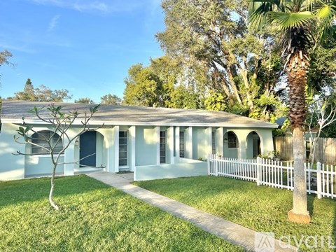 5215 17Th Avenue South 2 Beds Apartment for Rent