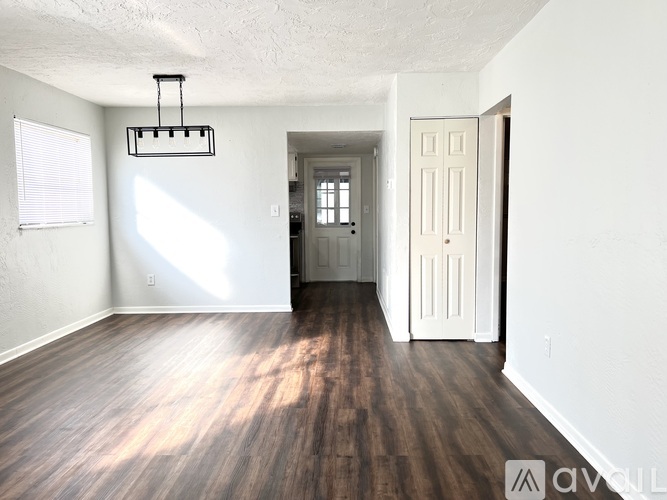 5215 17th Avenue South 2 Beds Single Family Home for Rent - Photo gallery 4