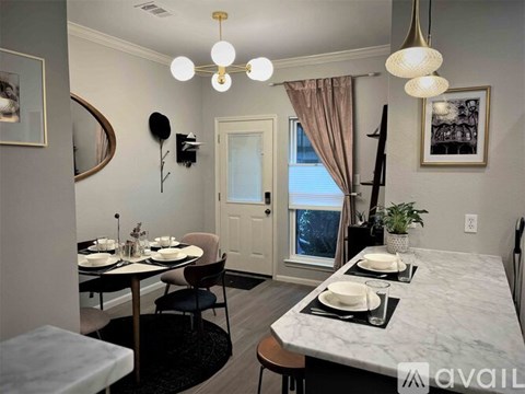 1307 Kinney Avenue 2 Beds Apartment for Rent