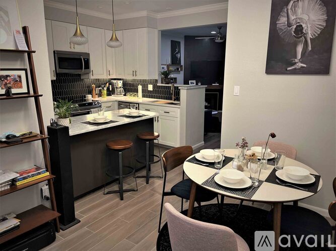 1307 Kinney Avenue 2 Beds Condo for Rent - Photo gallery 3