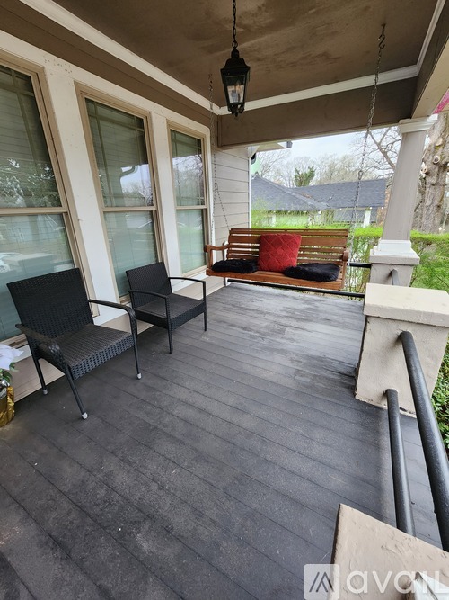 175 Rhodesia Avenue Southeast 3 Beds Single Family Home for Rent - Photo gallery 2