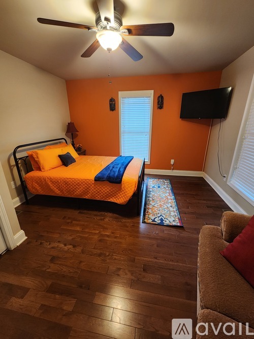 175 Rhodesia Avenue Southeast 3 Beds Single Family Home for Rent - Photo gallery 4