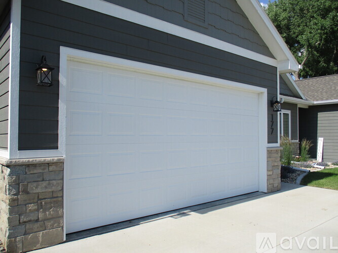 N Canterbury Cir 2 Beds Townhouse for Rent - Photo gallery 3