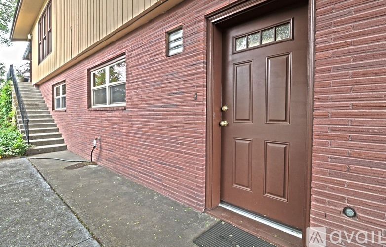2051 Melrose St 1 Apartment for Rent - Photo gallery 1