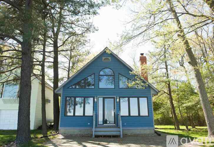 848 Bay Front Avenue 3 Beds Single Family Home for Rent - Photo gallery 1