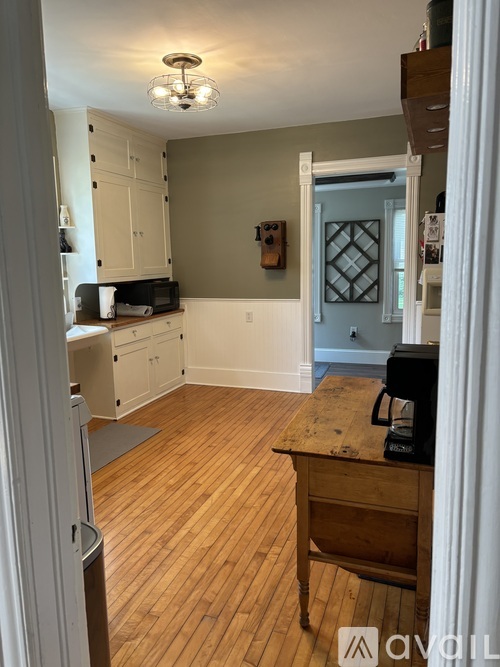 649 North Main Street 2 Beds Single Family Home for Rent - Photo gallery 4