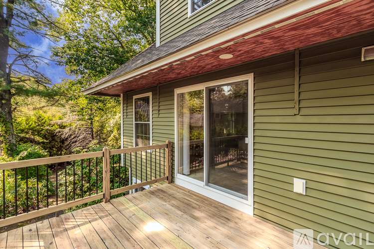 4 Jessica Ln 2 Beds Condo for Rent - Photo gallery 5