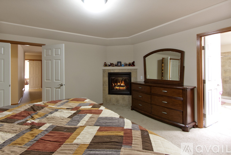 226 198th Place Southwest 4 Beds Single Family Home for Rent - Photo gallery 5