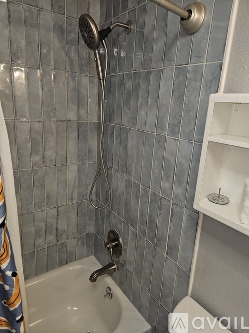 2336 5th Avenue 2 Beds Single Family Home for Rent - Photo gallery 4