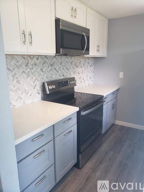 2336 5th Avenue 2 Beds Single Family Home for Rent - Photo gallery 5