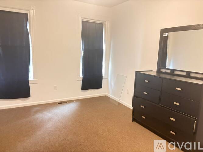 158 N 18th St 3 Beds Apartment for Rent - Photo gallery 1