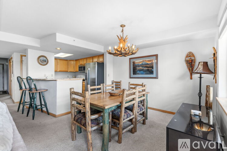 980 Lakepoint Drive 4 Beds Condo for Rent - Photo gallery 1