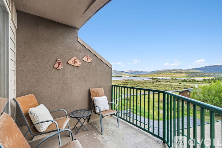 980 Lakepoint Drive 4 Beds Condo for Rent - Photo gallery 3