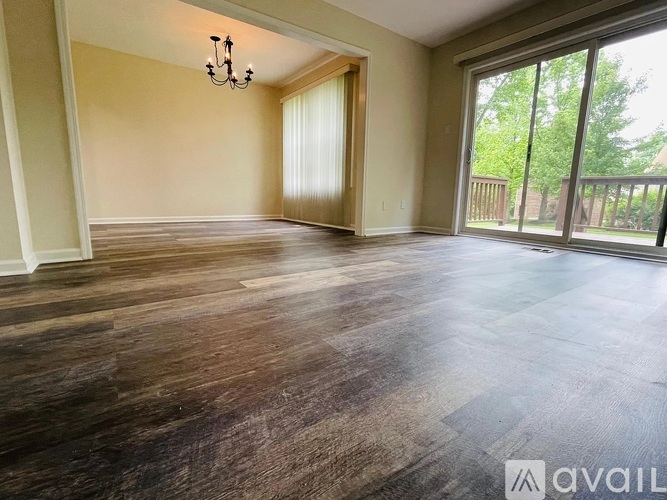 7 Liberte Ln 4 Beds Single Family Home for Rent - Photo gallery 4