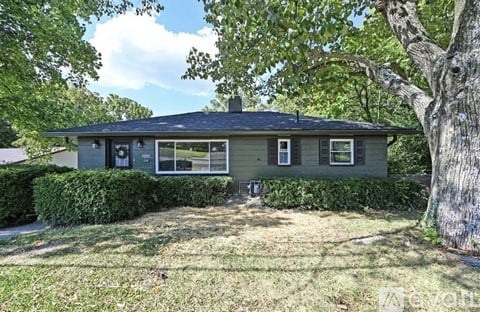2562 Montana Avenue 3 Beds Apartment for Rent