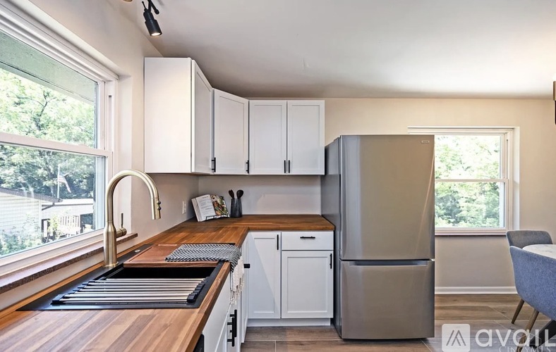 2562 Montana Avenue 3 Beds Single Family Home for Rent - Photo gallery 5