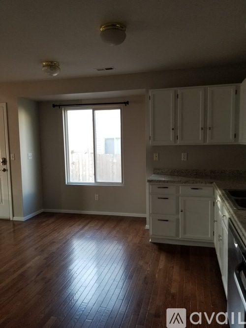 776 Century Place 3 Beds Townhouse for Rent - Photo gallery 2