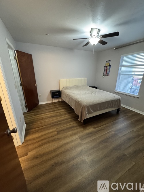 2360 Southwest Archer Road 1 Apartment for Rent - Photo gallery 5