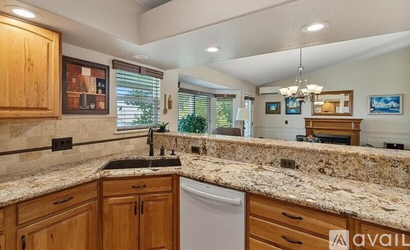 152 Las Lunas Street 2 Beds Single Family Home for Rent - Photo gallery 5