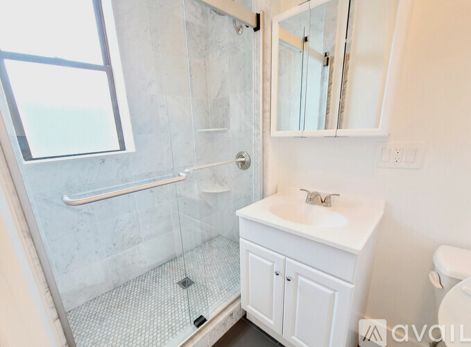11 Queensberry St 1 Apartment for Rent - Photo gallery 4