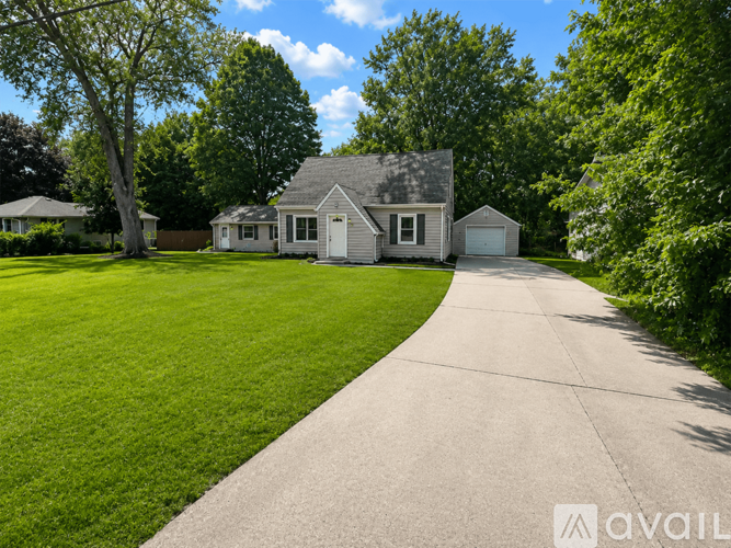 6014 Piper Ave 4 Beds Single Family Home for Rent - Photo gallery 1
