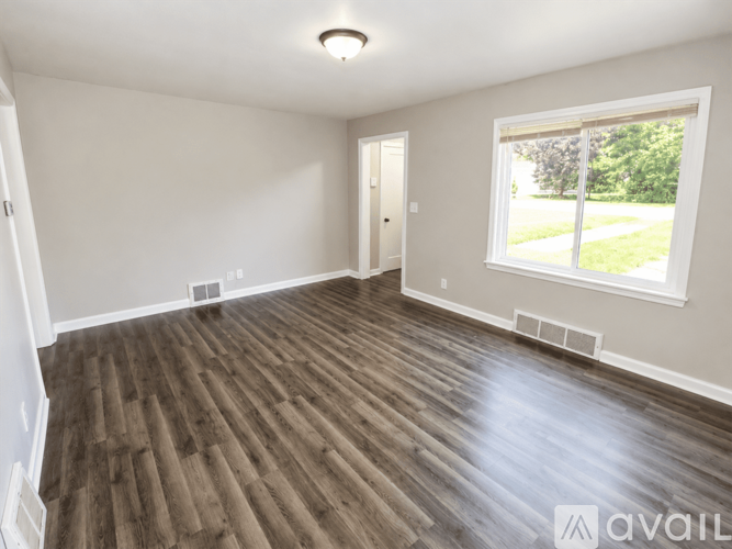 6014 Piper Ave 4 Beds Single Family Home for Rent - Photo gallery 4