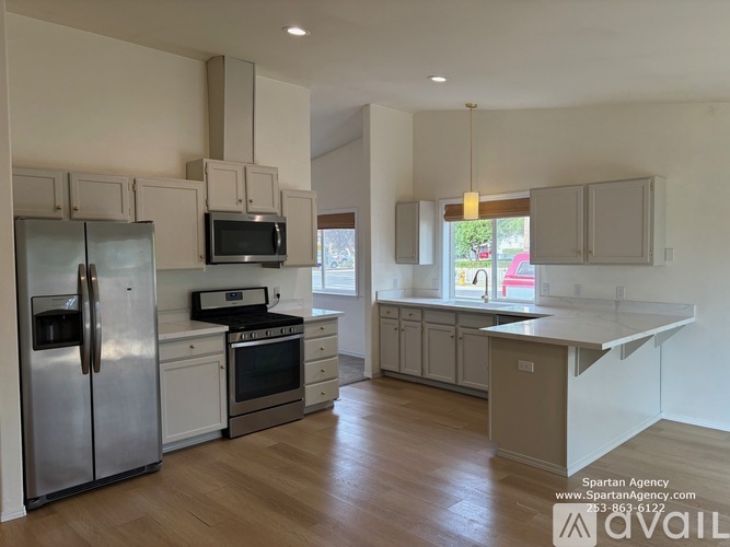 1020 Academy St 3 Beds Single Family Home for Rent - Photo gallery 5