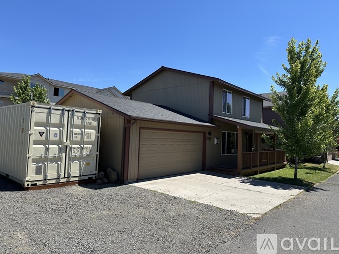 21069 Don St 3 Beds Single Family Home for Rent - Photo gallery 3