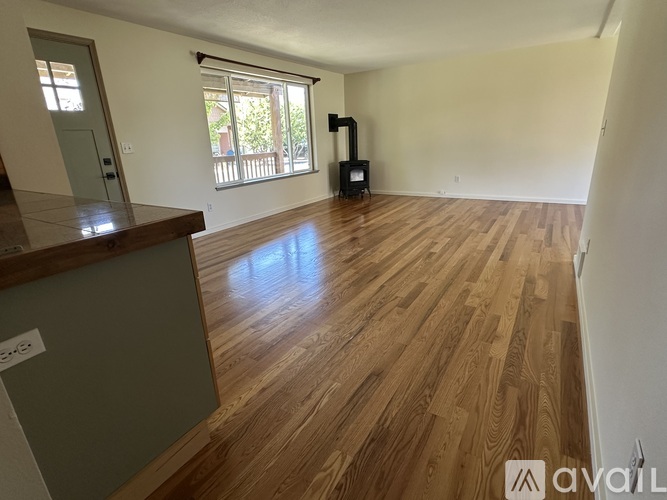 21069 Don St 3 Beds Single Family Home for Rent - Photo gallery 4