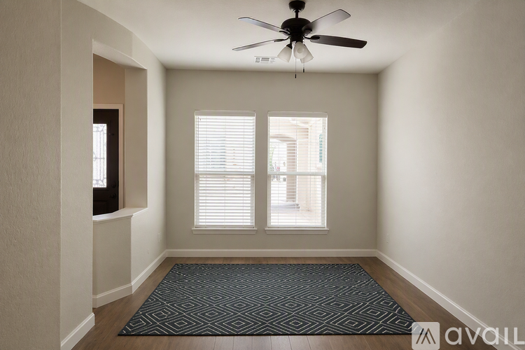 2364 East Susan Drive 4 Beds Single Family Home for Rent - Photo gallery 5