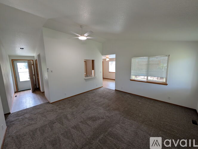 3835 SW Ben Hogan Dr 3 Beds Single Family Home for Rent - Photo gallery 3