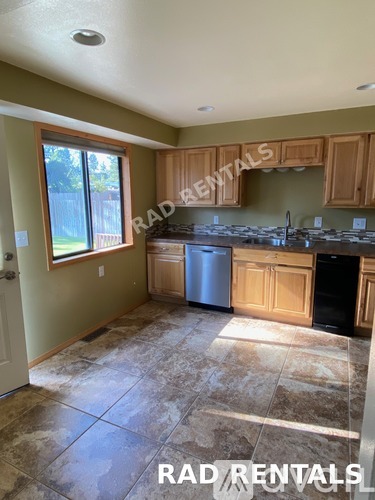 N Stevens St 3 Beds Single Family Home for Rent - Photo gallery 5
