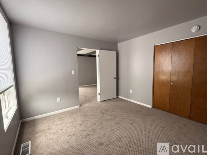 522 Liberty St 2 Beds Apartment for Rent - Photo gallery 3