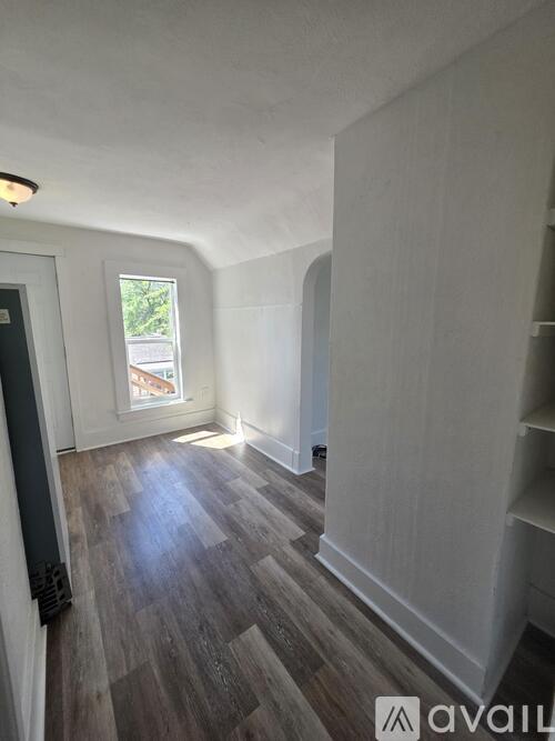 421 Monroe St 2 Beds Apartment for Rent - Photo gallery 4