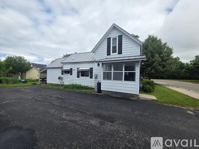 306 Ione St 3 Beds Single Family Home for Rent - Photo gallery 1