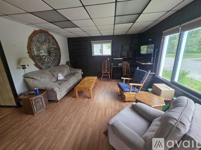 306 Ione St 3 Beds Single Family Home for Rent - Photo gallery 3