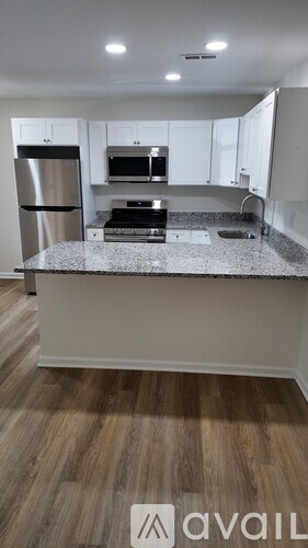8 Cedar Avenue 2 Beds Apartment for Rent